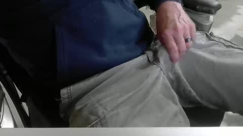 bridapimp online show from April 12, 4:37 am