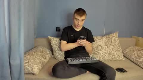 bristlebback online show from March 10, 10:21 am