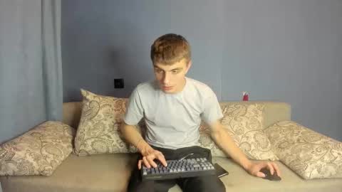 bristlebback online show from October 24, 5:03 pm