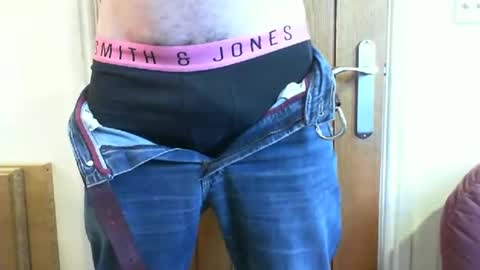 brit_dadbod online show from December 14, 10:34 am