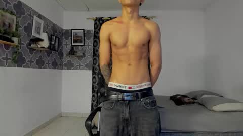 bruno_snow online show from January 12, 4:49 am