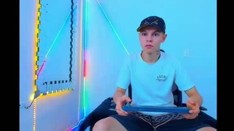 Snapshot of bruno_wild chatting on September 17, 6:58 am Bruno wild online show from September 17, 6:58 am