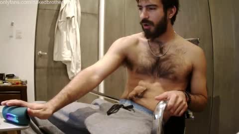 brunobaibe online show from February 28, 2:31 am