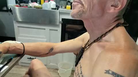 Steve... aka SkinnieDippin aka TimberTramp online show from September 23, 6:29 pm