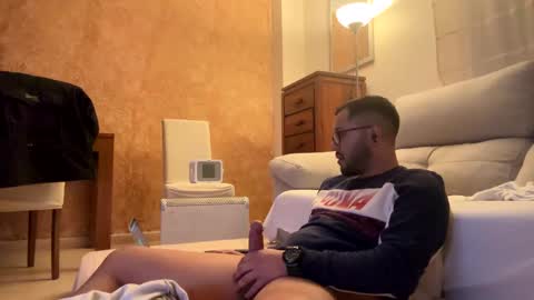 yourteddy online show from January 8, 5:48 pm