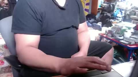 Snapshot of bubbasmalls chatting on January 3, 5:10 pm Bubba Smalls online show from January 3, 5:10 pm