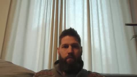 bubblebee1982 online show from January 21, 8:33 am