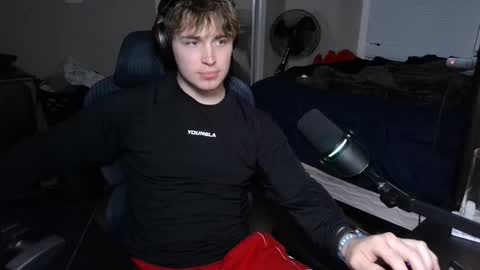 BubblebuttBdn online show from November 5, 2:13 am