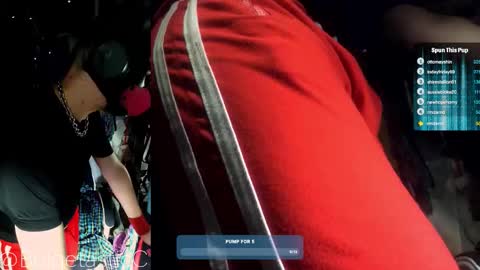 Snapshot of bulgetasticc chatting on October 18, 10:31 am BulgetasticC online show from October 18, 10:31 am