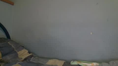 Snapshot of bullboy9292 chatting on February 14, 10:15 pm Bullboy9292 online show from February 14, 10:15 pm