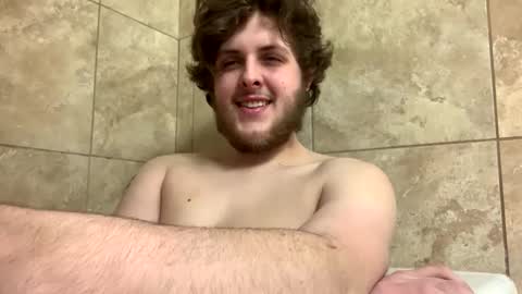 Snapshot of buttcheek18 chatting on December 24, 8:38 pm John online show from December 24, 8:38 pm