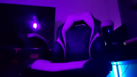 Snapshot of bwall1425 chatting on September 29, 11:33 pm bwall1425 online show from September 29, 11:33 pm