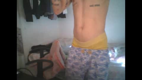 Snapshot of bwc_thebully chatting on March 4, 7:54 pm bwc_thebully online show from March 4, 7:54 pm