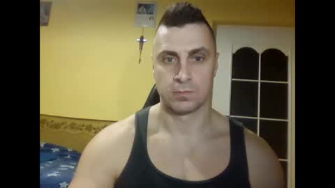 bzykacz1988 online show from December 9, 10:59 pm