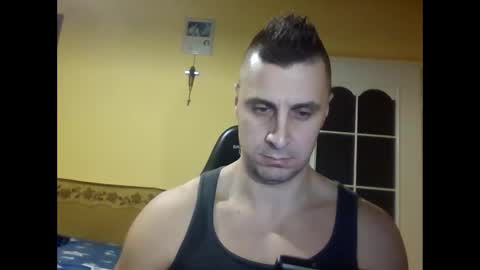 bzykacz1988 online show from December 10, 11:31 pm