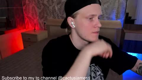 Snapshot of cactusjames_69 chatting on October 24, 6:20 pm James online show from October 24, 6:20 pm