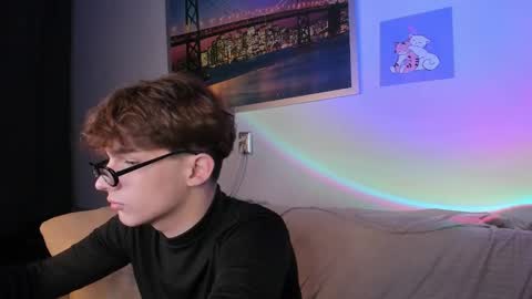 Call me Leo online show from February 1, 1:23 am
