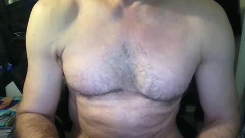 Snapshot of callum5555 chatting on February 20, 12:04 pm callum5555 online show from February 20, 12:04 pm