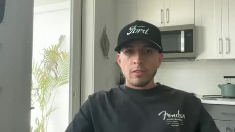 Daddy online show from April 10, 6:37 pm