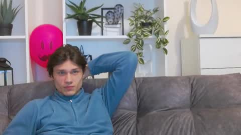 Calvin online show from February 22, 7:54 pm