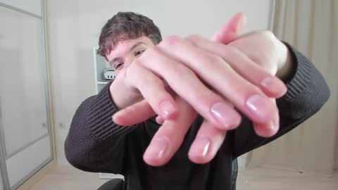 Snapshot of calvin_loves_you chatting on January 25, 7:07 pm Hey I am Calvin  online show from January 25, 7:07 pm