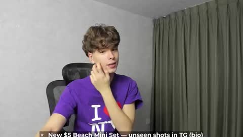 Hey I am Calvin  online show from February 22, 5:14 pm