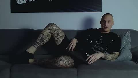 Calvin  online show from November 19, 12:32 am