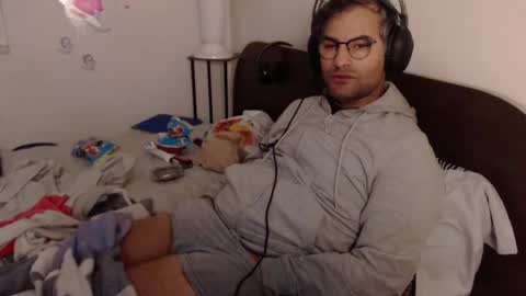 Calvinjohnlad online show from November 7, 7:06 pm