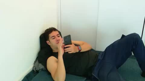 camara110 online show from October 30, 12:46 am