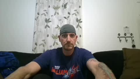 Chillaxin lets talk  online show from January 13, 12:09 am