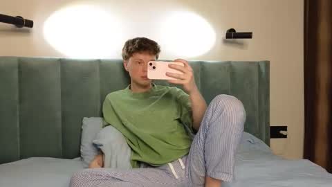 Cameron online show from February 3, 4:12 pm