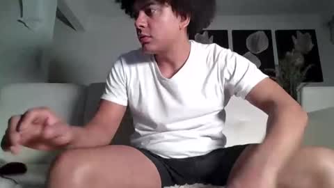 Stiven online show from October 18, 3:22 am