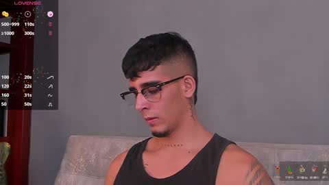 Snapshot of camilo_ospina_ chatting on December 17, 7:07 am   INDEPENDENT MODEL online show from December 17, 7:07 am