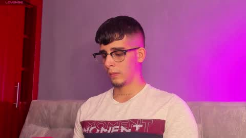 Snapshot of camilo_ospina_ chatting on January 13, 5:23 am   INDEPENDENT MODEL online show from January 13, 5:23 am