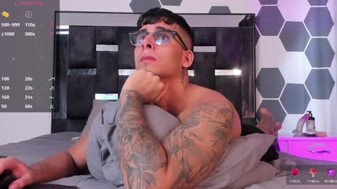 Snapshot of camilo_ospina_ chatting on February 2, 3:07 pm   INDEPENDENT MODEL online show from February 2, 3:07 pm