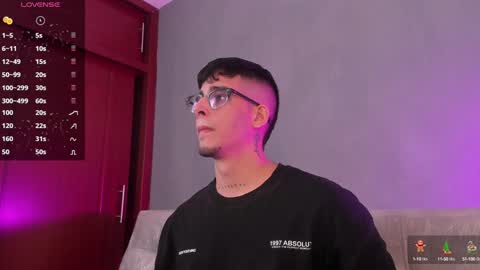 Snapshot of camilo_ospina_ chatting on January 11, 4:38 am   INDEPENDENT MODEL online show from January 11, 4:38 am