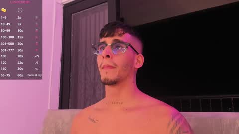 Snapshot of camilo_ospina_ chatting on February 9, 11:57 pm   INDEPENDENT MODEL online show from February 9, 11:57 pm