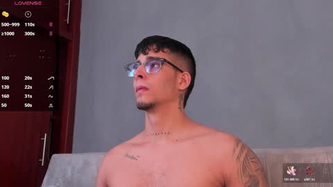 Snapshot of camilo_ospina_ chatting on January 16, 7:07 am   INDEPENDENT MODEL online show from January 16, 7:07 am