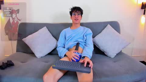 Snapshot of camilo_stark chatting on October 16, 4:09 am Camilo online show from October 16, 4:09 am