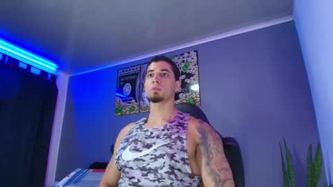 Snapshot of camiloalvarezzz3 chatting on September 30, 7:06 pm CAMILO  online show from September 30, 7:06 pm