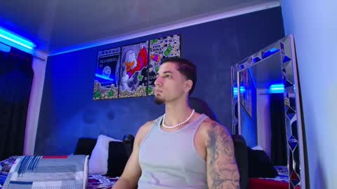 Snapshot of camiloalvarezzz3 chatting on March 4, 11:51 am CAMILO  online show from March 4, 11:51 am