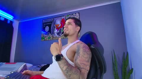 Snapshot of camiloalvarezzz3 chatting on October 13, 7:09 pm CAMILO  online show from October 13, 7:09 pm