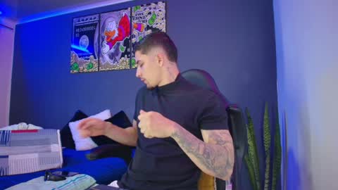 Snapshot of camiloalvarezzz3 chatting on December 6, 12:05 pm CAMILO  online show from December 6, 12:05 pm