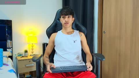 Camilo Bass online show from May 12, 1:03 am