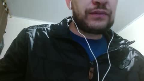 Snapshot of camiloking17 chatting on February 12, 10:03 am camilo online show from February 12, 10:03 am