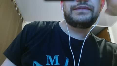 Snapshot of camiloking17 chatting on February 19, 7:05 pm camilo online show from February 19, 7:05 pm