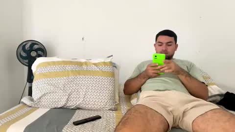 camilor_30 online show from February 10, 12:21 pm