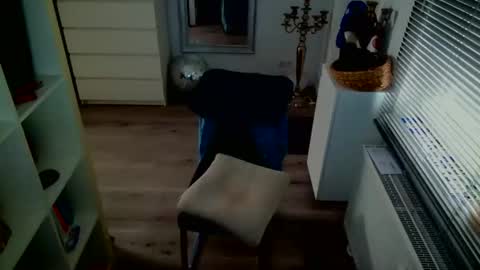 camunication online show from September 12, 8:36 am