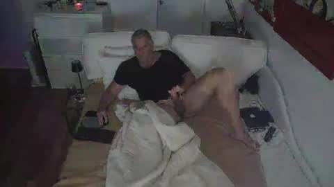 camunication online show from February 21, 9:00 pm