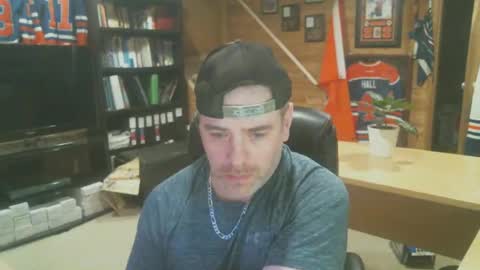 CanadianBacon6969 online show from January 1, 10:00 am